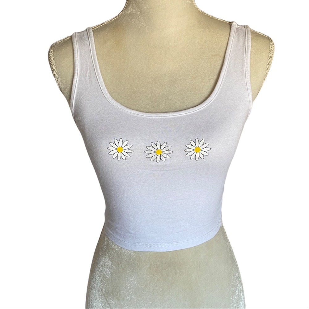 7DAYWKND Sleeveless‎ White Crop Top sz S